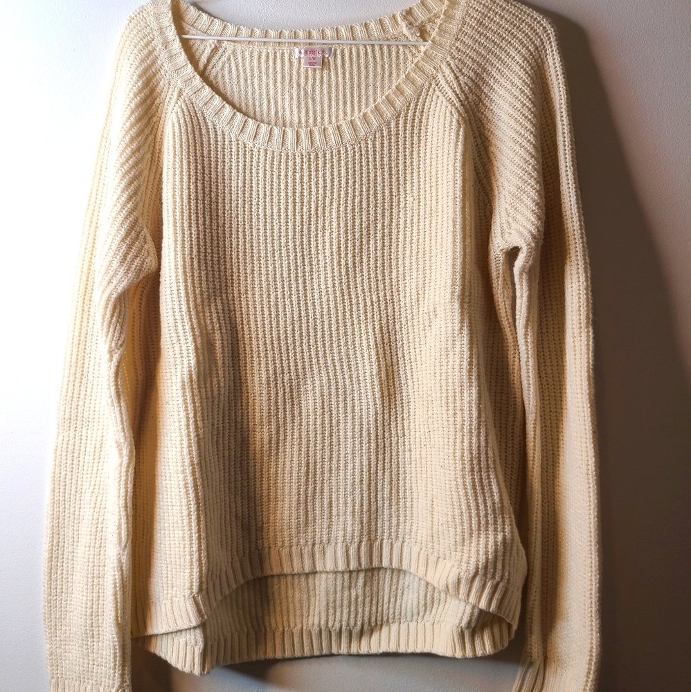 Crew Neck Pull Over